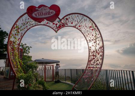 George Town, Penang/Malaysia - Mai 13 2017: Liebe das kleine Dorf am Penang Hill bei Sonnenaufgang. Stockfoto