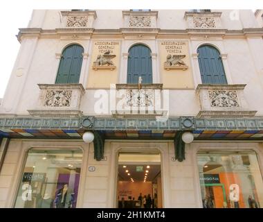 Padua, Italien - 19. September 2014: Das alte Haus am Cavour-Platz in Padua, Italien, am 19. September 2014 Stockfoto