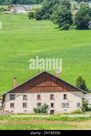 Francomtoise Farm im Doubs Tal in der Nähe der Doubs Wasserfälle Stockfoto