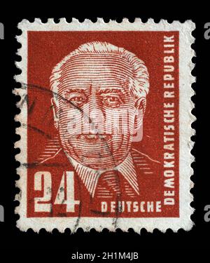 Stempel ausgestellt in Deutschland - Demokratische Republik (DDR) zeigt Staatspräsidenten Wilhelm Pieck, circa 1950. Stockfoto