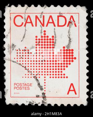 Stempel gedruckt in Kanada zeigt Ahornblatt, ein Symbol von Kanada, Serie, um 1981 Stockfoto