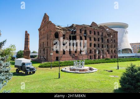 Wolgograd, Russland - 26. August 2019: Die Ruinen der Mühle K. Grudinina, Teil des Stalingrader Kriegsschutzmuseums in Wolgograd Stockfoto