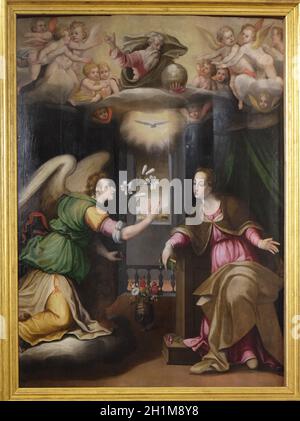 Die Verkündigung, Kreis von Giorgio Vasari, Bardi di Mangona Kapelle in der Basilika di Santa Croce (Basilika des Heiligen Kreuzes) in Florenz, Italien Stockfoto