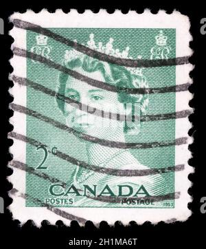 Die in Kanada gedruckte Briefmarke zeigt Königin Elizabeth II., um 1953. Stockfoto