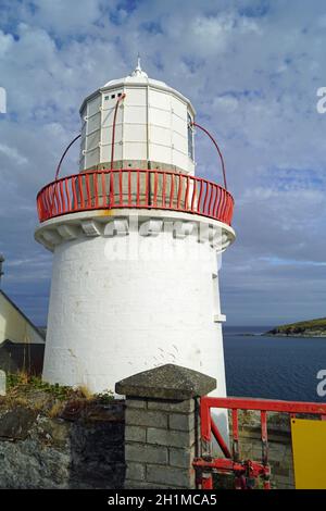 Leuchtturm an der Crookhaven Bay auf der Halbinsel Mizen Stockfoto