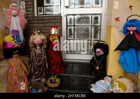 Puppen, die die Krippe, das Kind Jesus, Maria, Joseph, die Könige und die Engel. Las Palmas de Gran Canaria. Gran Canaria. Spanien. Stockfoto