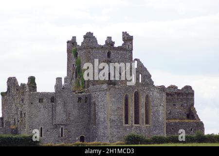 Dunbrody Abbey ist heute eine ehemalige Zisterzienserabtei in der Grafschaft Wexford in der Republik Irland. Stockfoto