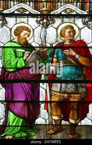 Am Markusplatz und Heiligen Demetrius, Glasfenster in der Kathedrale von Zagreb Stockfoto