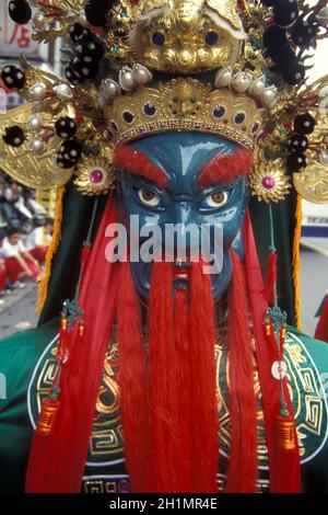 Eine traditionelle Mazu-Parade und ein taoistisches religiöses Festival im Stadtzentrum von Taipei in Taiwan im Osten von Aasia. Taiwan, Taipeh, Mai 2001 Stockfoto