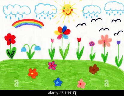 Kindliche Zeichnung von Hausblumen und farbigen Regenbogen. Strahlender Sommer. Kindliche Zeichnung der Lichtung mit Blumen Regenbogen und Schmetterlinge. Kindliche Kunst Stockfoto