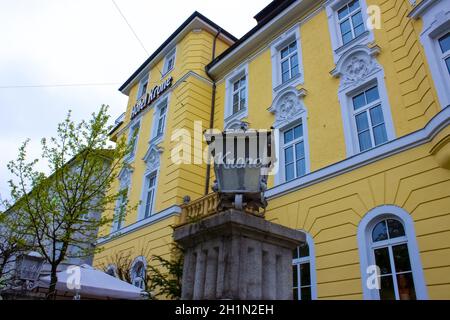 München, 03. Mai 2017: Die Fassade des Krone Hotel Gebäudes in München, Deutschland, am 03. Mai 2017 Stockfoto