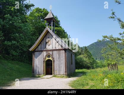 Heilig-Kreuz-Kapelle eine Holzkapelle im Heimatmuseum. Das Markus Wasmeier Freilichtmuseum Schliersee hat seit Mai 2007 seine Pforten geöffnet. In ru Stockfoto