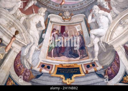 Episoden aus dem Leben von Cosimo I. de' Medici Fresko von Bernardino Poccetti Ospedale degli Innocenti - Außen Arcade, Florenz, Italien Stockfoto