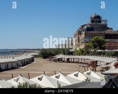 Strand des Hotel Excelsior an der Adria - Lido di Venezia Stockfoto