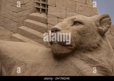 Jesolo, Venedig, Italien, 8-12-2018, Jesolo Sandkrippe 2018, Sandskulptur inspiriert von den dramatischen Geschichten des Alten Testaments. Stockfoto