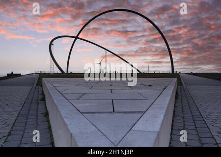 HERTEN, 27. NOVEMBER 2020: Hoheward-Spitze, Wahrzeichen der Metropole Ruhr gegen Himmel am 27. November 2020 in Herten Stockfoto