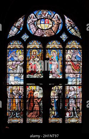 Kirchenfenster in St. Eustache Kirche in Paris, Frankreich Stockfoto