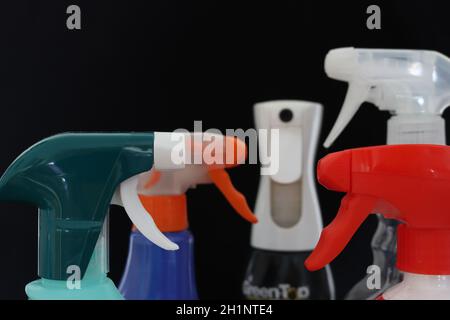 Reinigungsinstrumente Diffusor Sprays Desinfektion Pflege Schutz Hygiene Stockfoto