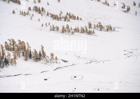 Winterlandschaft in Kanas, Provinz Xinjiang, China. Stockfoto