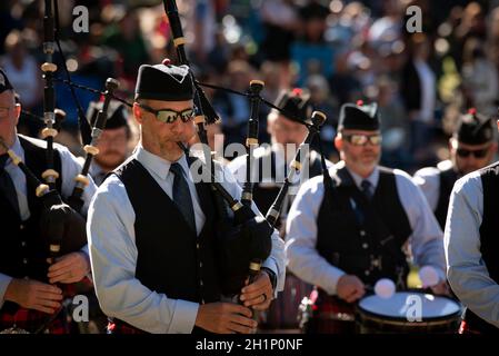 Stone Mountain, Georgia, USA. Oktober 2021. Pfeifenband-Wettbewerb bei den GeorgiaÃs Stone Mountain Highland Games, Rückkehr nach zweijähriger Pause am 16. Oktober (Foto: © Robin Rayne/ZUMA Press Wire) Stockfoto