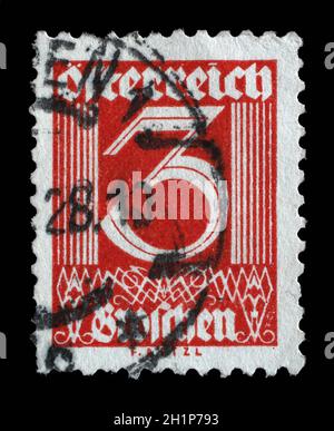 Briefmarke gedruckt in Österreich zeigt Bild der Zahl 3, ca. 1925. Stockfoto