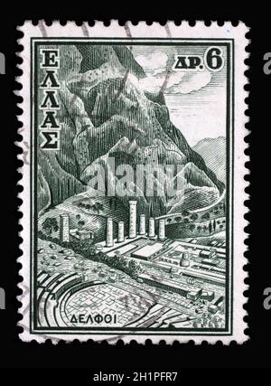 Die in Griechenland gedruckte Briefmarke zeigt den Apollotempel, Delphi, um 1961 Stockfoto