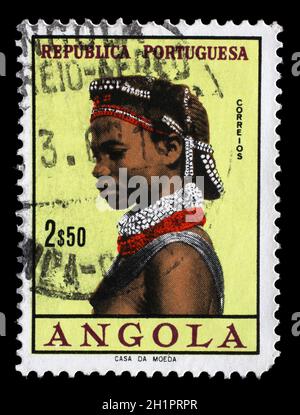 Stempel, gedruckt in der Angola zeigt Eingeborenen, angolanische Frauen ca. 1961. Stockfoto