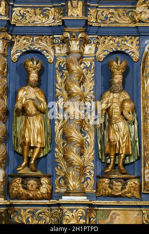 Die Heiligen Ladislaus und Stephanus, Statue auf dem Hochaltar in der Pfarrkirche St. Barbara in Vrapce, Zagreb, Kroatien Stockfoto