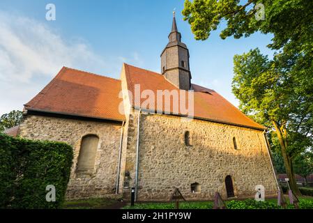 Kurort Hartha, Deutschland - 30. Mai 2016: Der Jakobi Kirche (autobahnkirche) in Tharandt, einem Vorort von Dresden, Deutschland. Die jakobikirche ist einer der ältesten Stockfoto