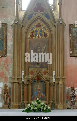 Altar des heiligen Florian in der Pfarrkirche des heiligen Antonius von Padua in Bukevje, Kroatien Stockfoto