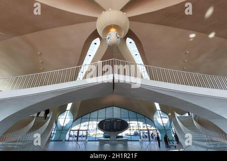 New York City, New York - 29. Februar 2020: TWA Hotel Terminal New York JFK Airport in den Vereinigten Staaten. Stockfoto