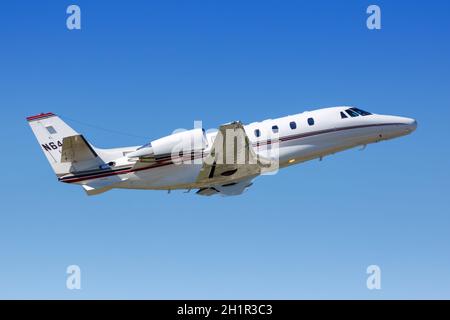 San Jose, Kalifornien - 10. April 2019: NetJets Aviation Cessna 560XL Citation Excel Flugzeug am Flughafen San Jose (SJC) in Kalifornien. Stockfoto