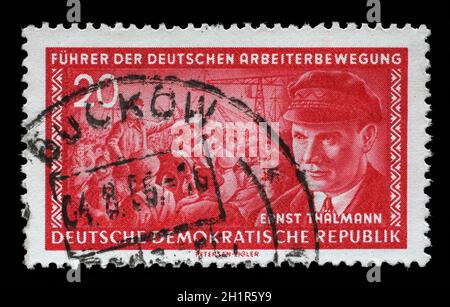 Briefmarke gedruckt in DDR (Ostdeutschland) zeigt Ernst Telman (1886-1944), Führer der kommunistischen Partei Deutschlands, ca. 1955 Stockfoto