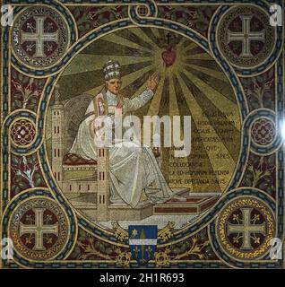 Mosaik in der Basilika des heiligsten Herzens Jesu in Paris, Frankreich Stockfoto