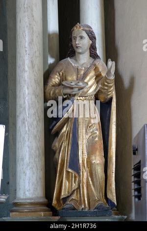 St. Lucia, Statue auf dem Altar der Hl. Barbara in der Pfarrkirche St. Antonius der Eremit in Slavetic, Kroatien Stockfoto