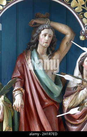 Hl. Sebastian, Statue auf dem Altar des hl. Fabian und Sebastian in der Pfarrkirche der Heiligen Jungfrau der Wunder in Ostarije, Kroatien Stockfoto