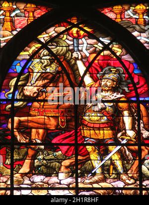 Zweiten apokalyptischen Reiter, Buntglasfenster von Saint-Jean de Montmartre Kirche, Paris Stockfoto