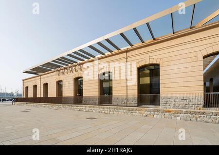 Triest, Italien. 24. Februar 2921. Außenansicht des Gebäudes Eataly im Stadtzentrum Stockfoto