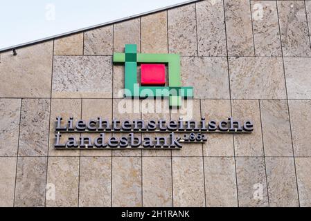 Vaduz, Liechtenstein - 28. Mai 2016: Sitz der Nationalen Bank Liechtenstein (Liechtensteinische Landesbank) in Vaduz, Fürstentum Liec Stockfoto