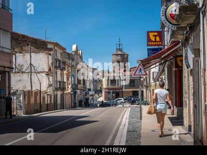 Alcanices, Spanien, Juli 2020 - Straßenansicht der Stadt Alcanices, Zamora, Spanien Stockfoto