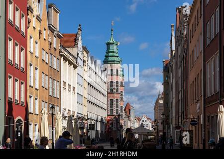 Danzig, Polen - 6. September 2020: Tkacka Straße in der Innenstadt (Altstadt) in Danzig Stockfoto