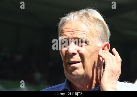 Volker Finke, Ex-Trainer Freiburg und Köln, 1. BL: 19-20: 3. Sptg. SC Freiburg vs. 1. DIE BESTIMMUNGEN DES FC KÖLN DFL VERBIETEN DIE VERWENDUNG VON FOTOS WIE ICH Stockfoto