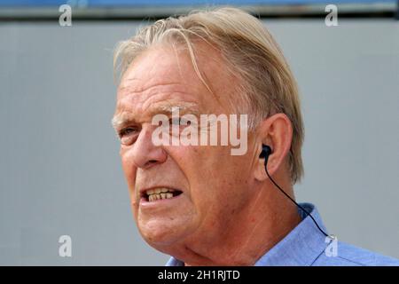 Volker Finke, Ex-Trainer Freiburg und Köln, 1. BL: 19-20: 3. Sptg. SC Freiburg vs. 1. DIE BESTIMMUNGEN DES FC KÖLN DFL VERBIETEN DIE VERWENDUNG VON FOTOS WIE ICH Stockfoto