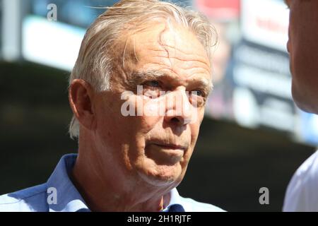 Volker Finke, Ex-Trainer Freiburg und Köln, 1. BL: 19-20: 3. Spt. SC Freiburg vs. 1. DIE DFL-VORSCHRIFTEN DES FC KÖLN VERBIETEN DIE VERWENDUNG VON FOTOS ALS IM Stockfoto