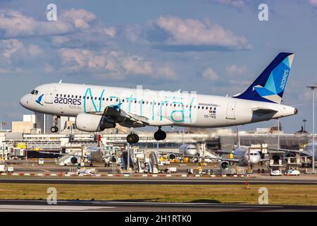 Lissabon, Portugal - 22. September 2021: Airbus A320 von Azores Airlines am Flughafen Lissabon (LIS) in Portugal. Stockfoto