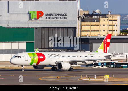 Lissabon, Portugal - 24. September 2021: TAP Air Portugal Airbus A321neo am Flughafen Lissabon (LIS) in Portugal. Stockfoto