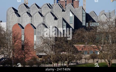 Das Museum Ludwig in der Kölner Altstadt bei Der Kölner Dom Stockfoto