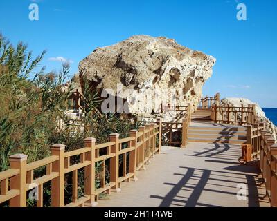 Küste des Kaspischen Meeres. Rock Trail. Kasachstan. Aktau. 08 September 2019 Jahr. Stockfoto