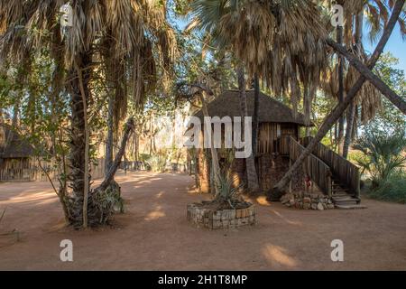 Epupa Falls Lodge am Kunene River im Norden Namibias Stockfoto