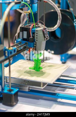 Automatische 3D-Drucker eine dreidimensionale Produktentwicklung, close-up Stockfoto